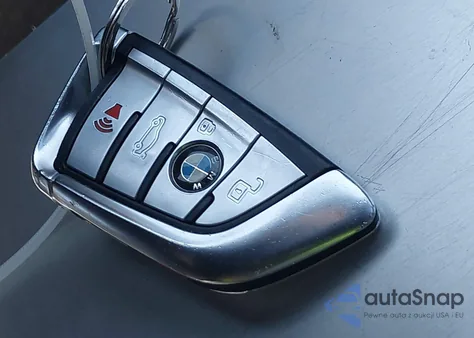 2021 BMW X6 M50I z USA, uszkodzony, nr VIN 5UXCY8C03M9E15204